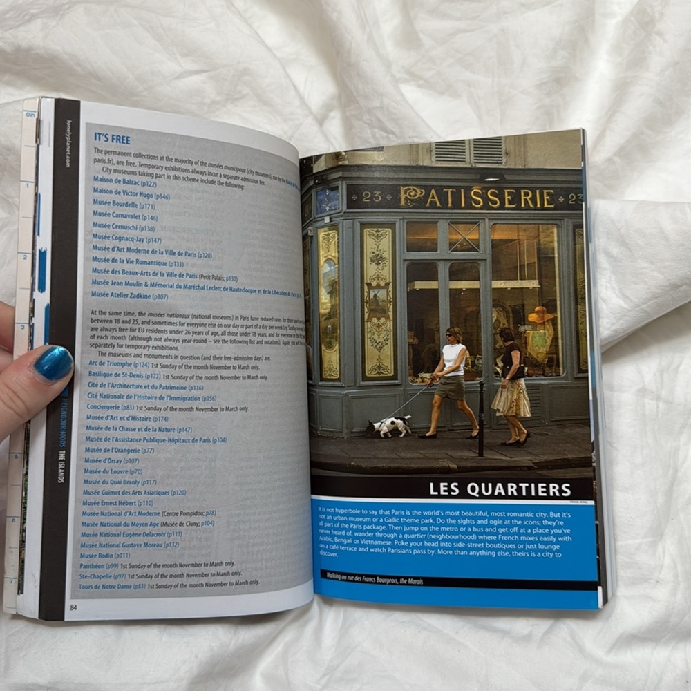 Lonely Planet Paris City Guide Paperback Book with Pull-Out Map. 8th Edition. - Picture 10 of 16